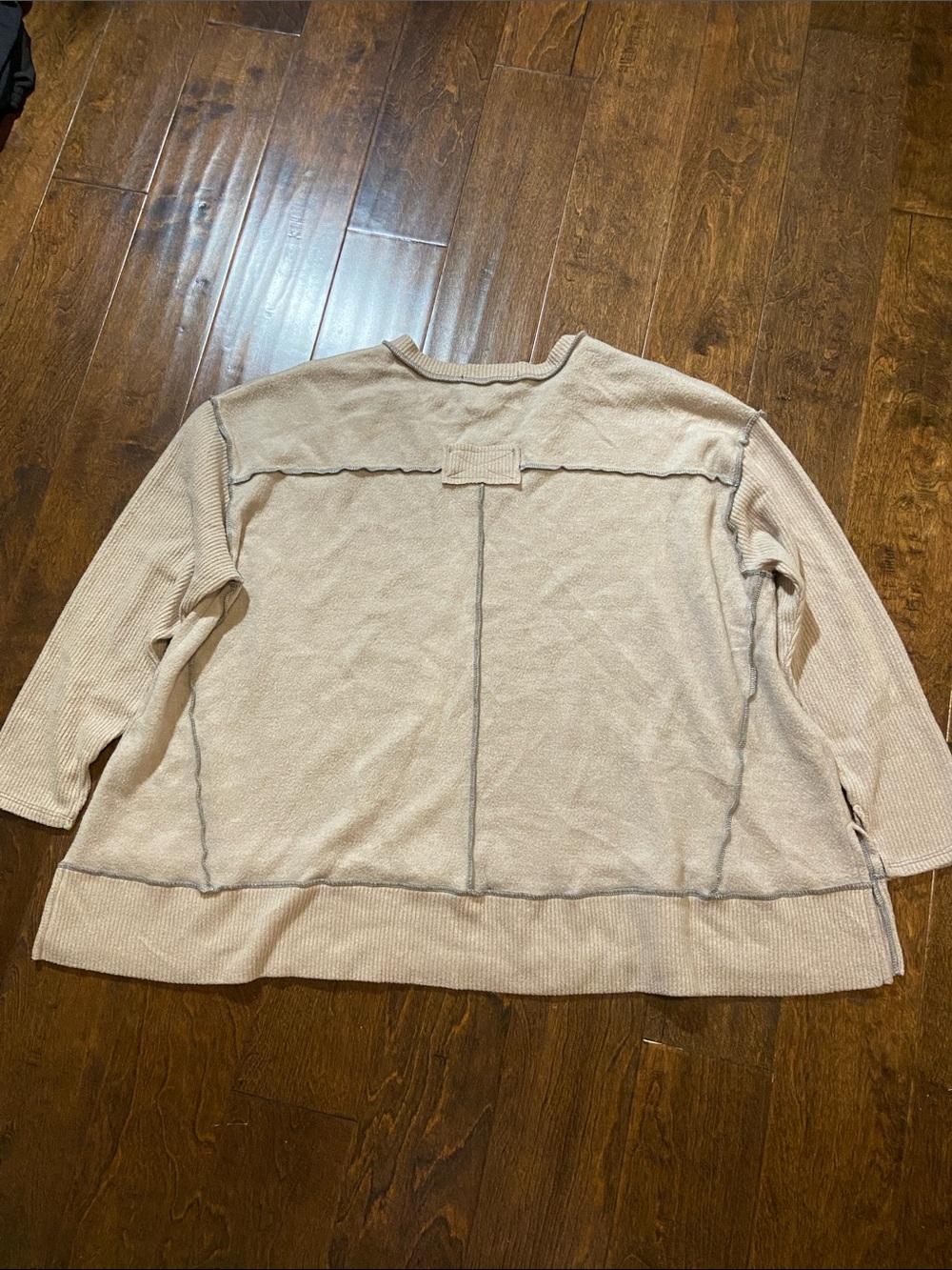 Three Birds Nest v-neck oversized pullover beige SZ L - Picture 8 of 8